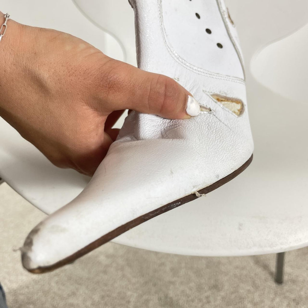 Gold and white vintage italian pointed heeled boots