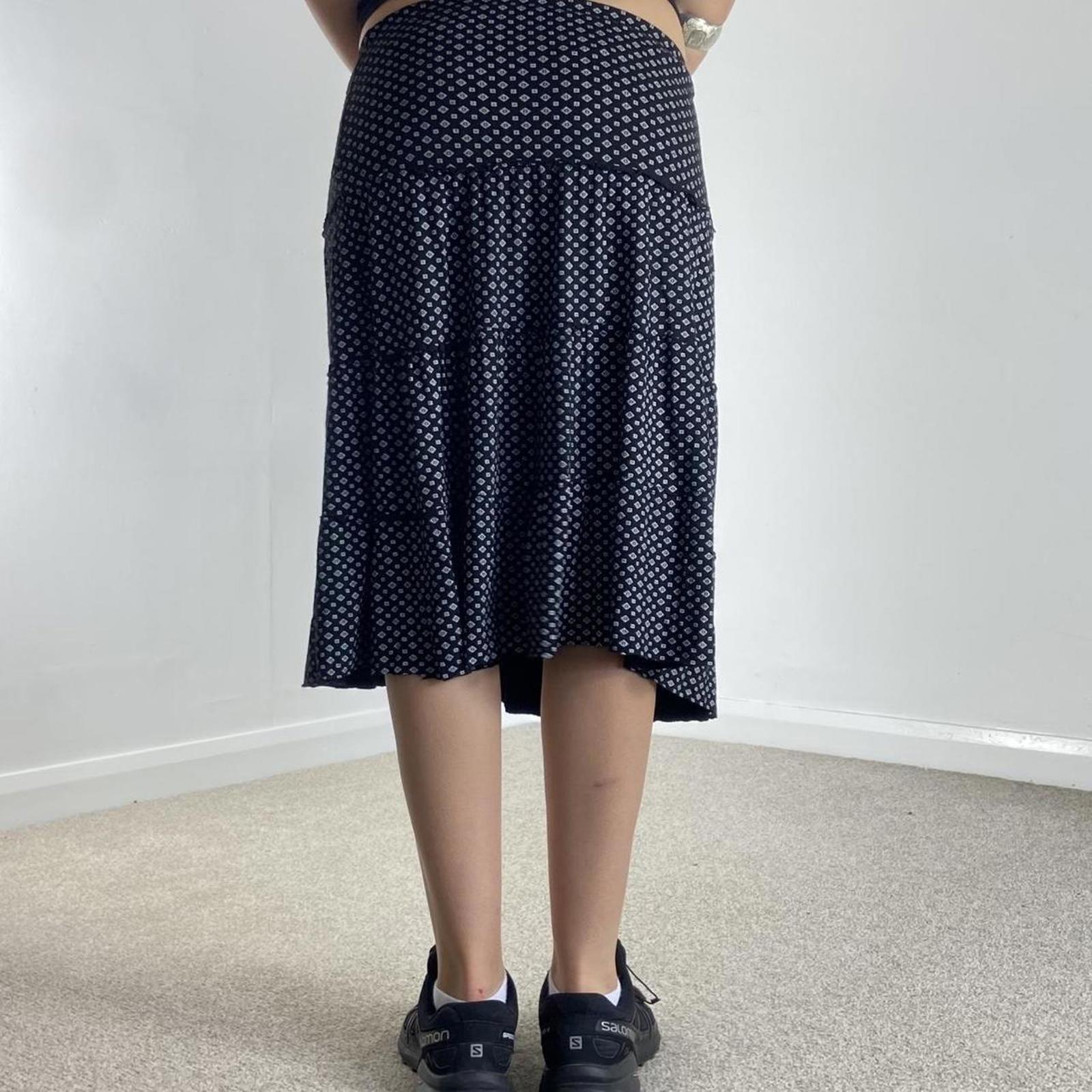 Beautiful patterened tiered white and black midi skirt