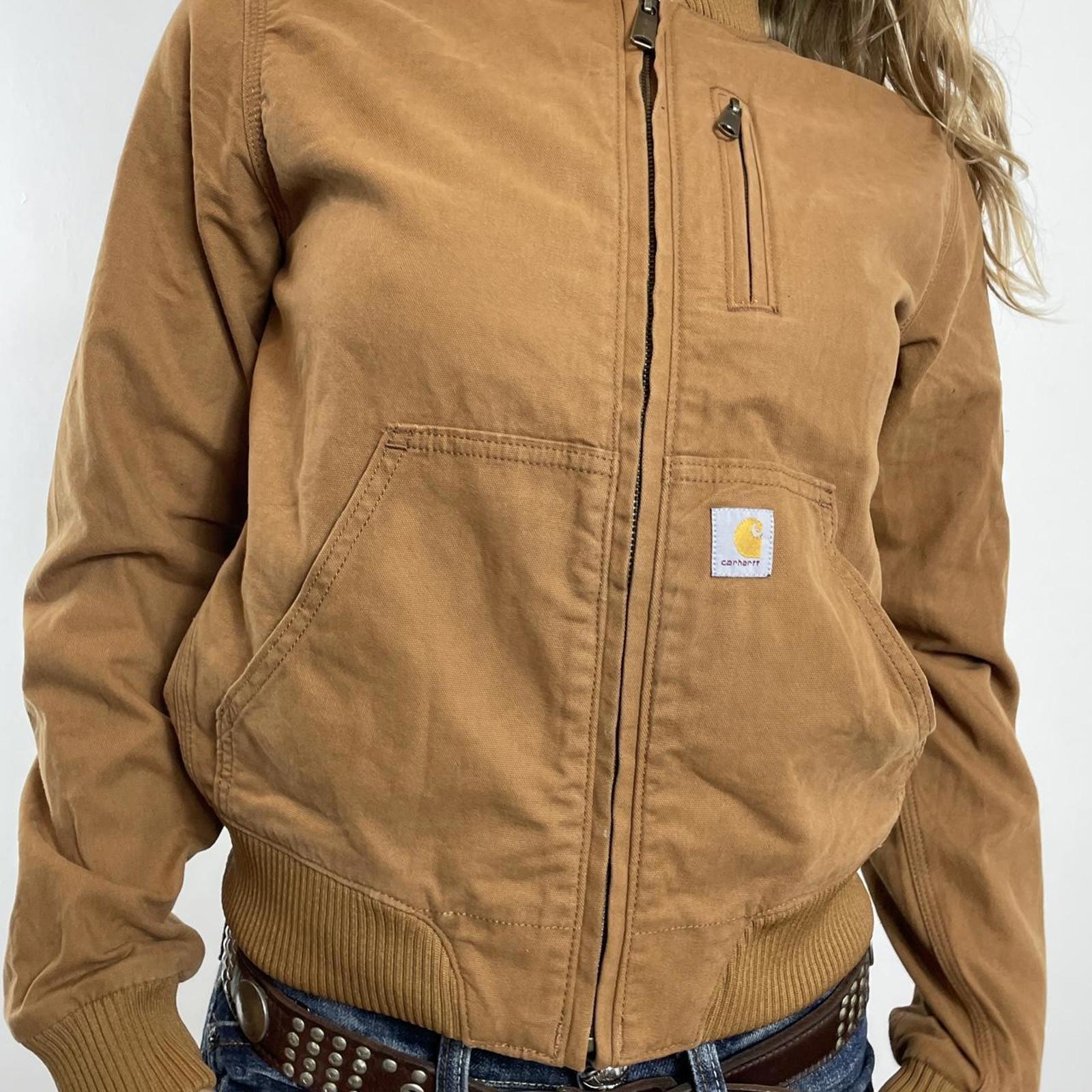 Carhartt fitted mustard canvas jacket with the logo on the side, zips up