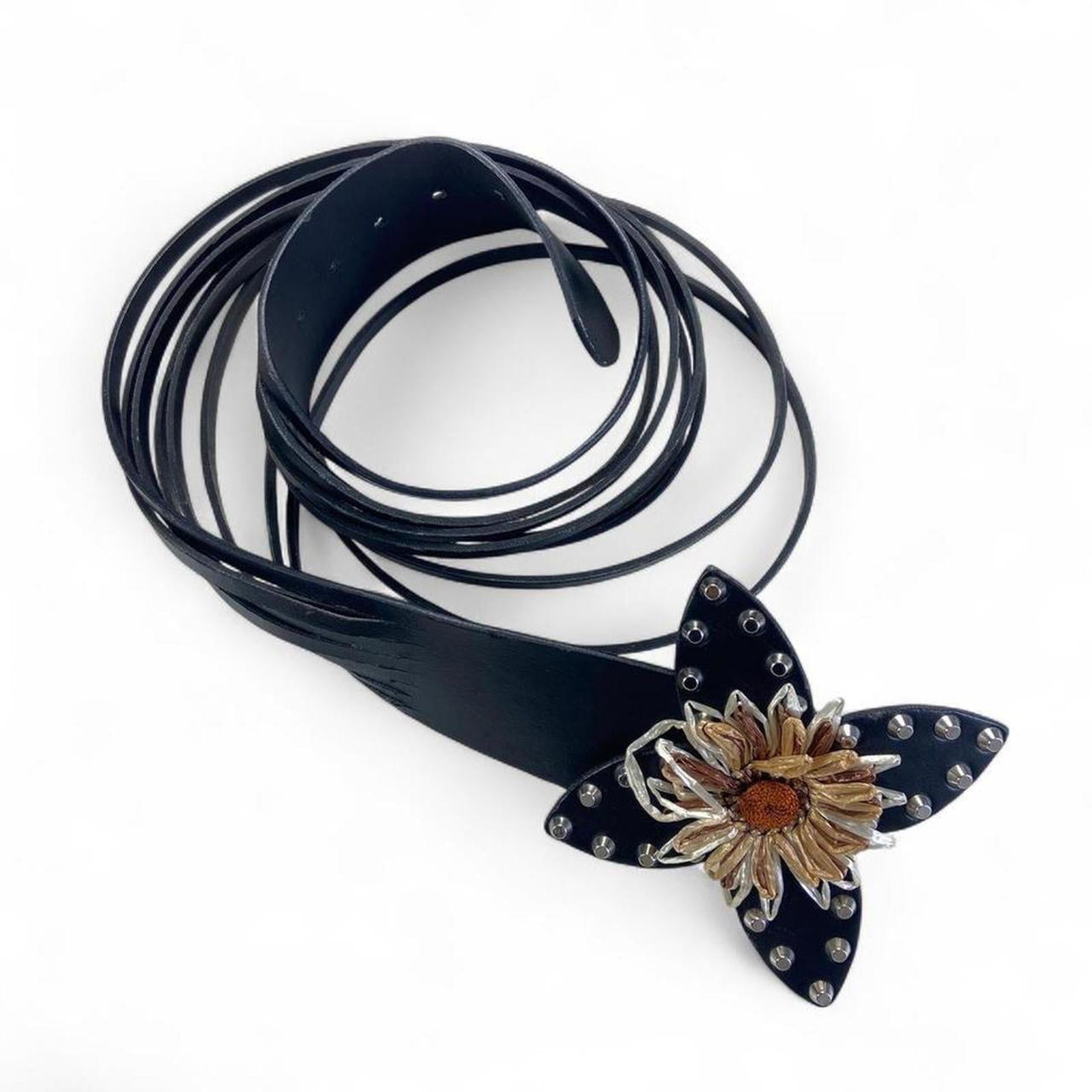 Black thich chunky star studded belt