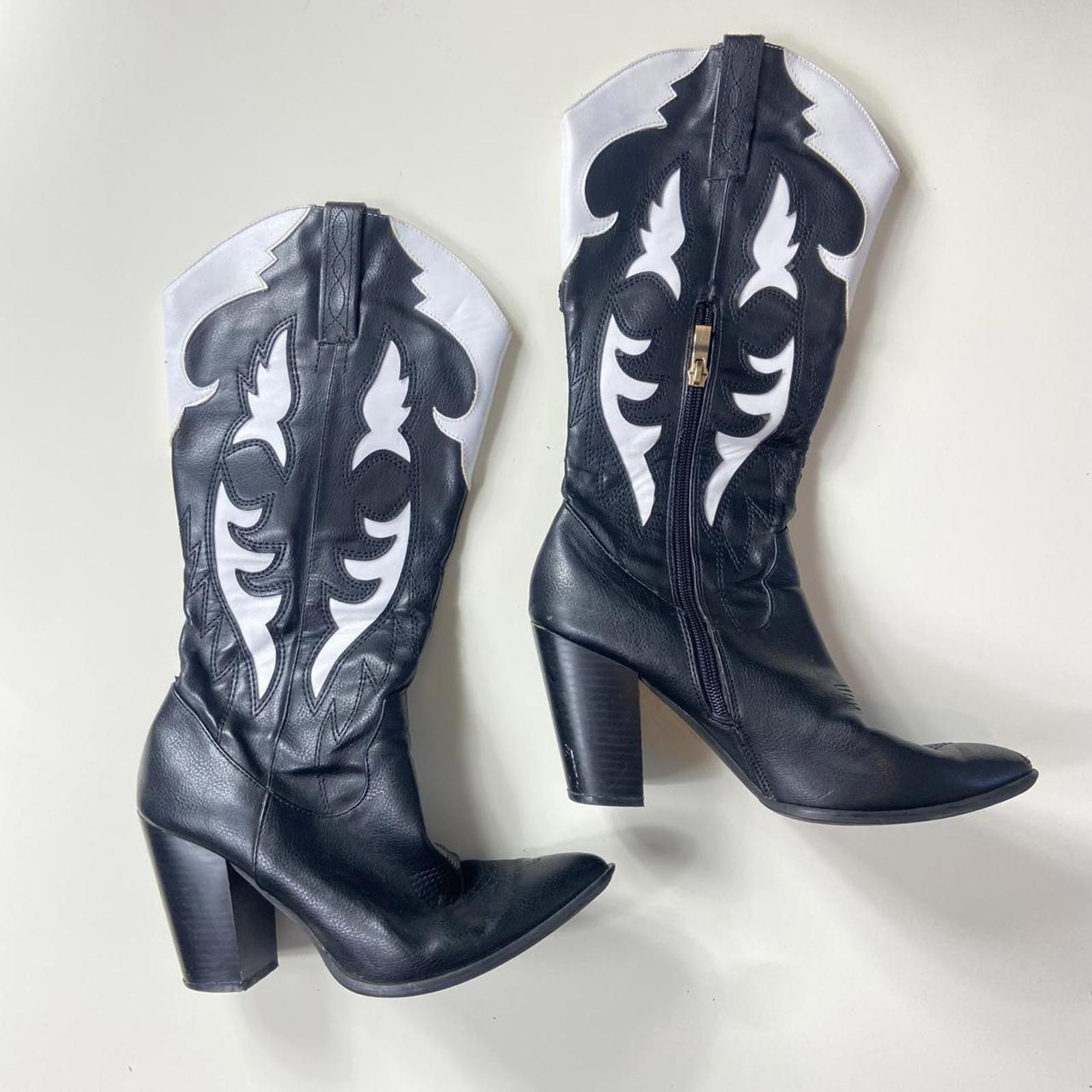 Insane black and white cow girl heeled boots!