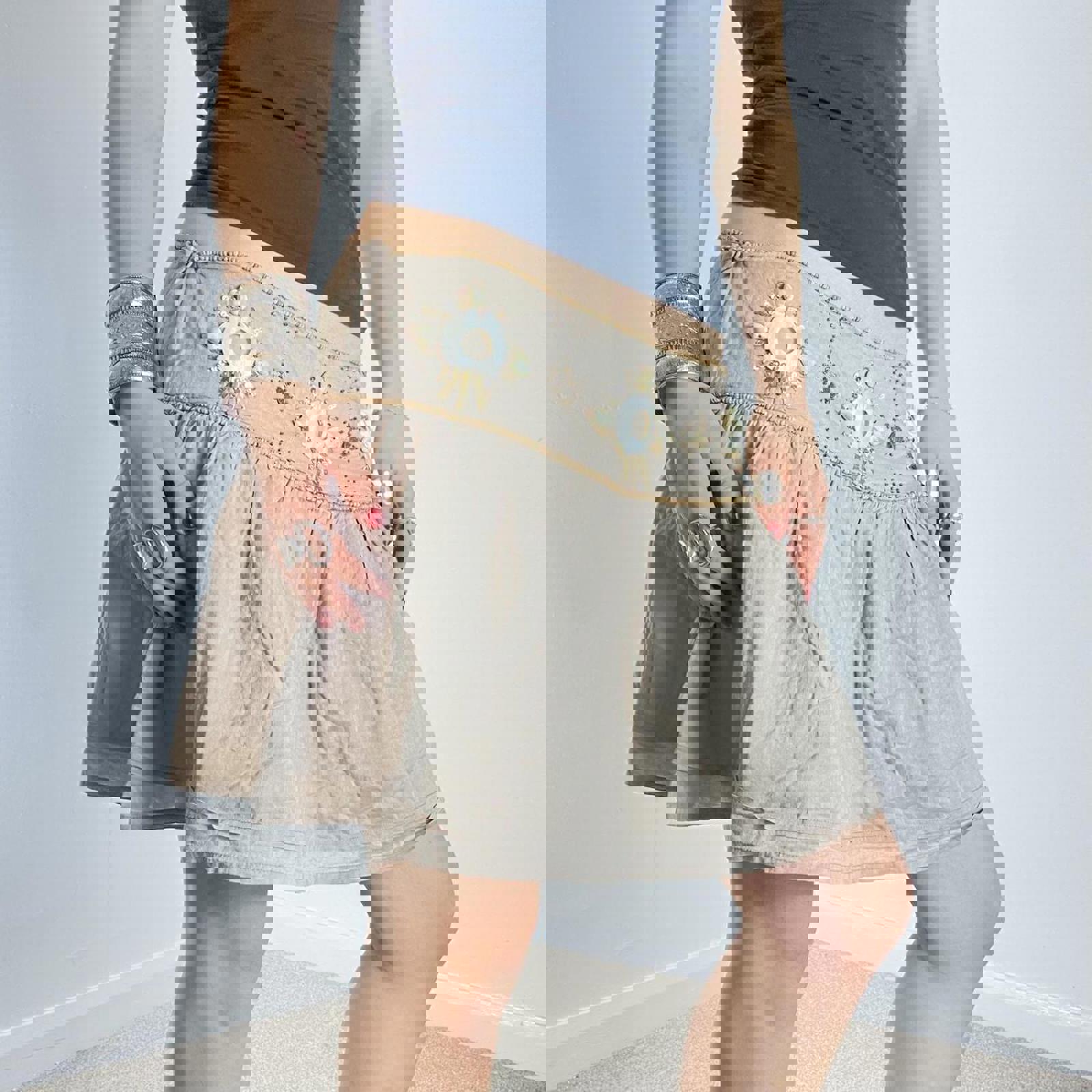 00's light brown stunning beaded and shell detailed mini skirt