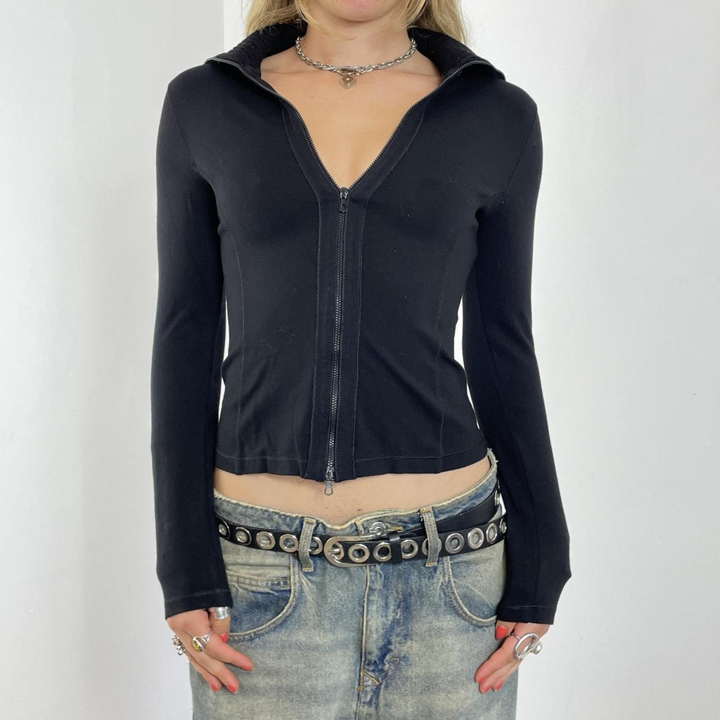 Y2K zip up fitted roll neck black jumper