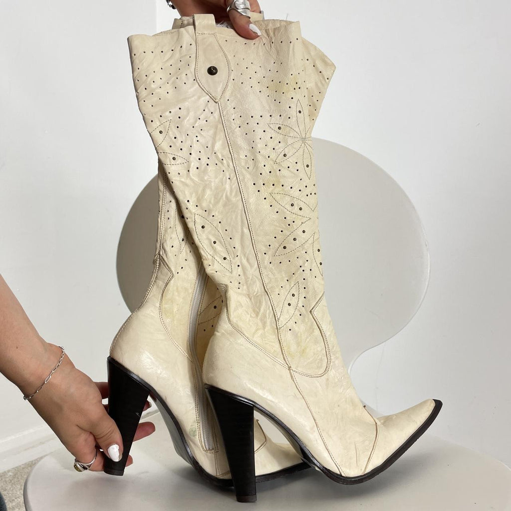 Cream vintage patterned high-heeled boots