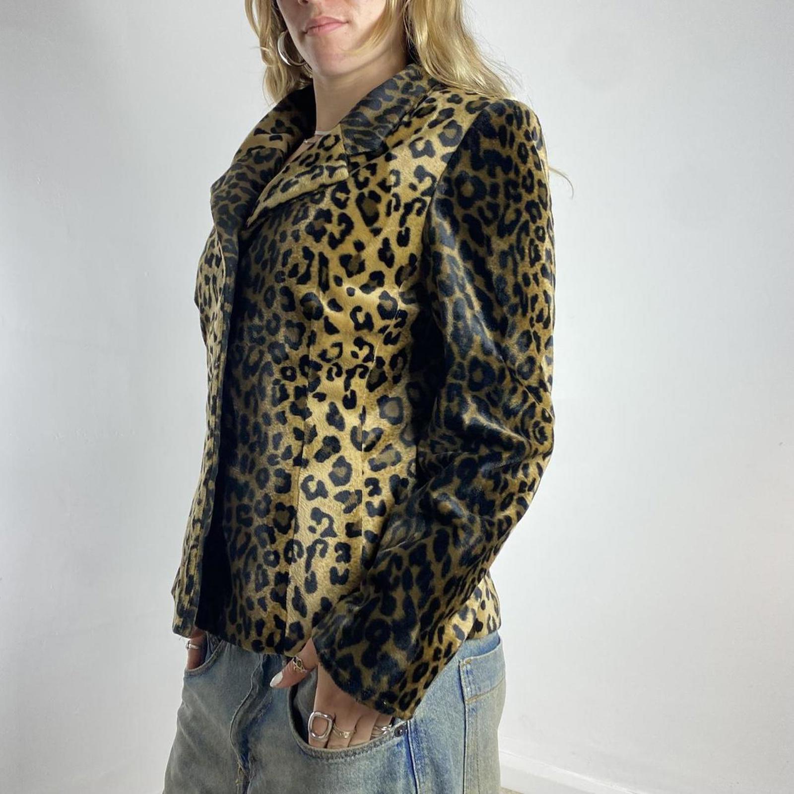 Vintage leopard button up jacket