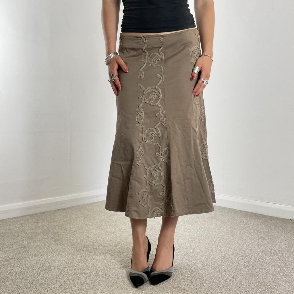 Cream/brown ish fishtale low rise midi skirt