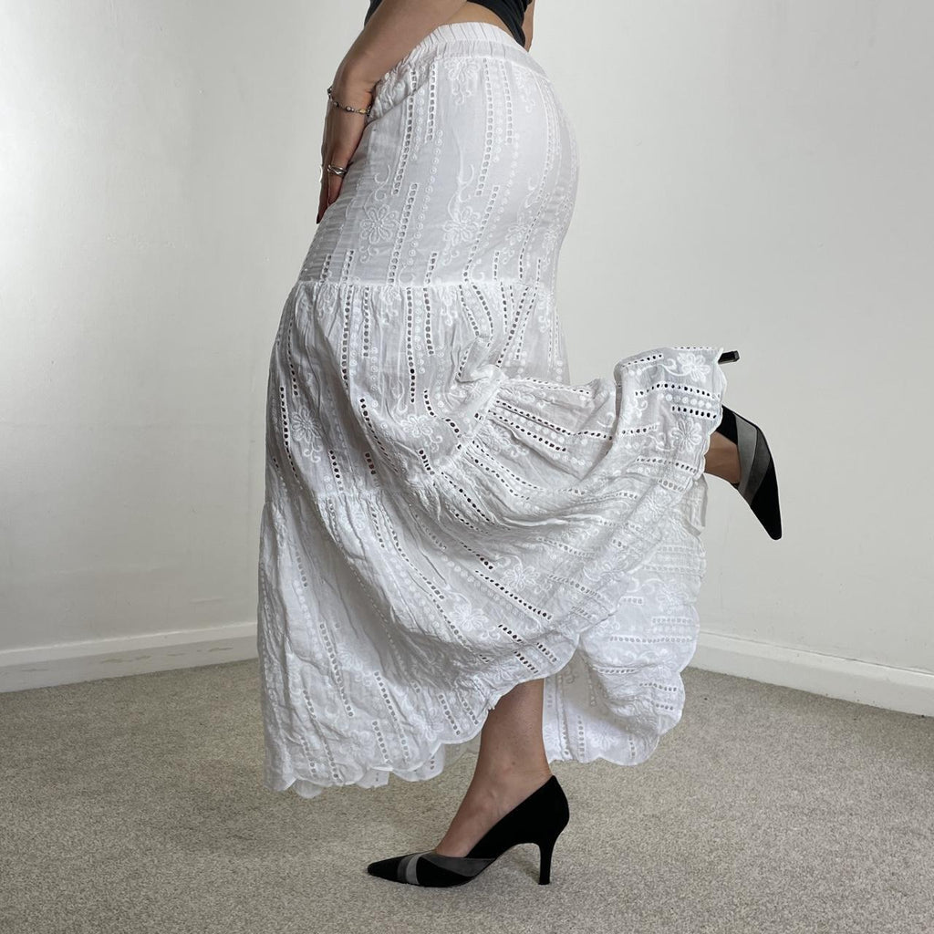 Vintage full length teired maxi skirt with embroided details.