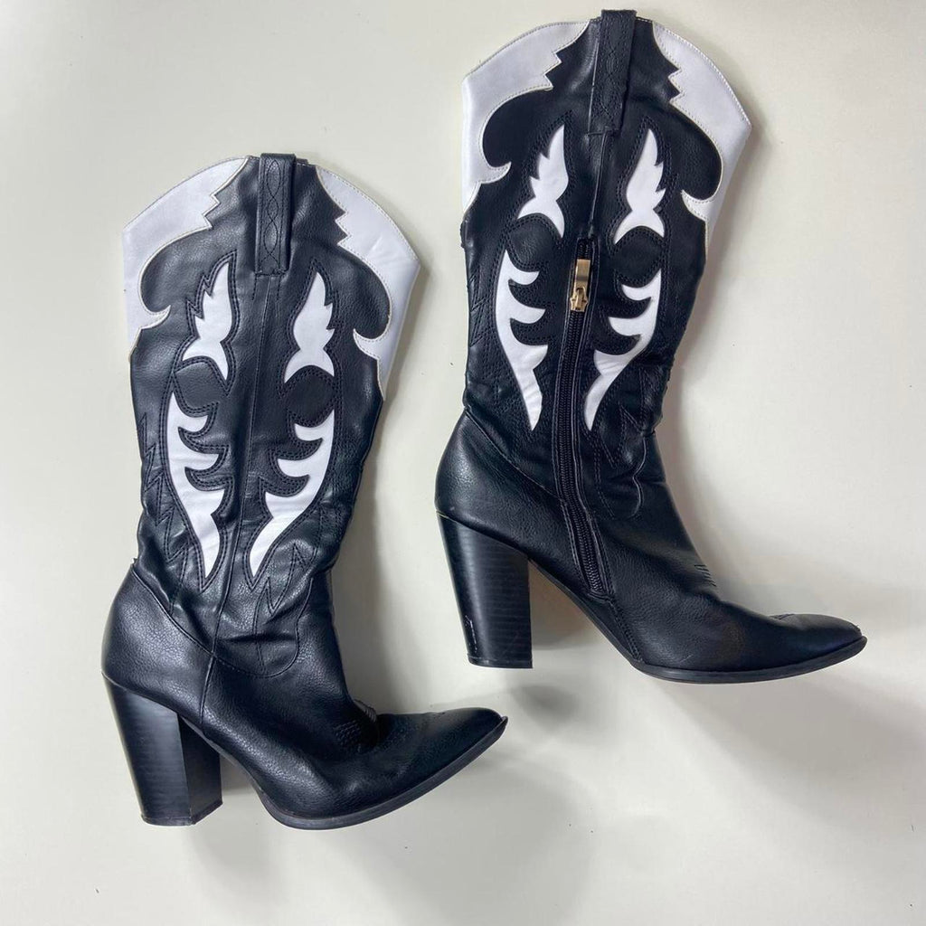 Insane black and white cow girl heeled boots!