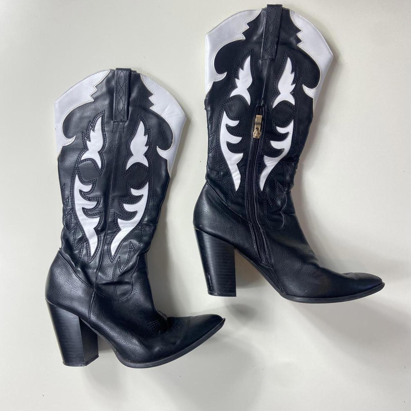 Insane black and white cow girl heeled boots!