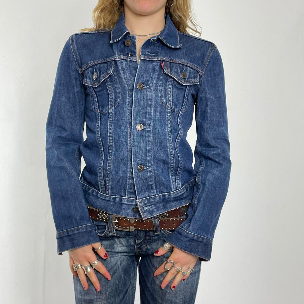 Vintage levis deep blue denim jacket