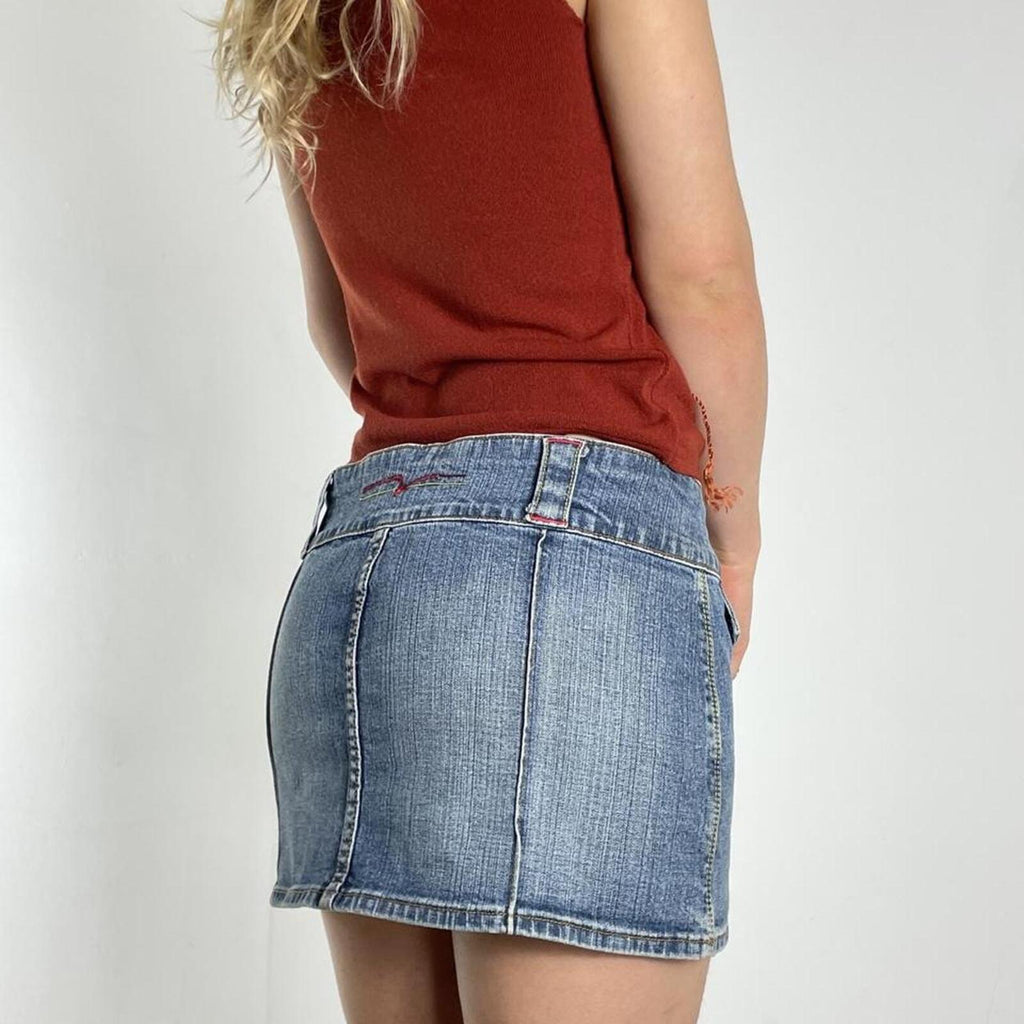 Y2K Denim low rise blue mini skirt with circlular silver buttons and contrast stitching