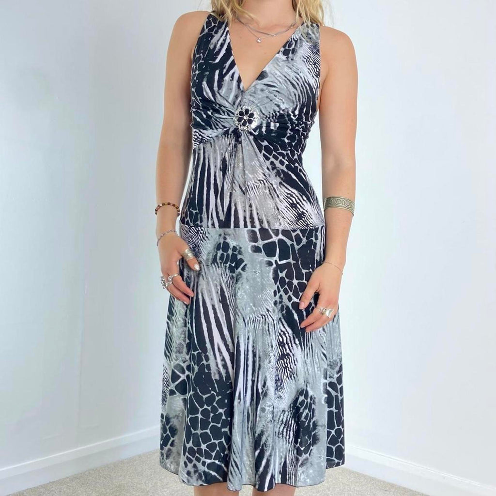 Vintage black and white patterened midi dress !!
