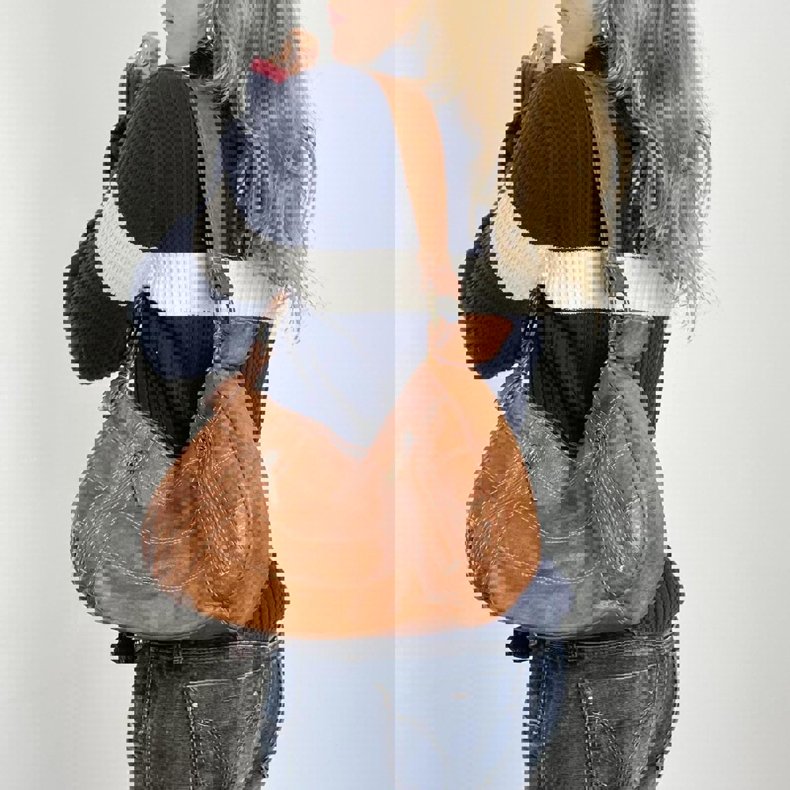 00's navy and white ribbed Tommy Hilfiger spell out button up knit