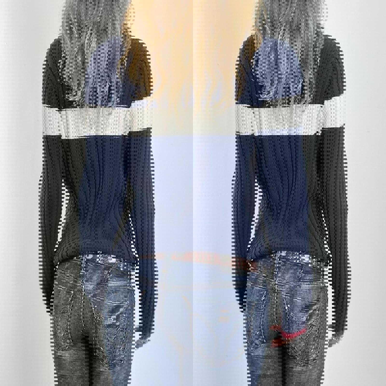 00's navy and white ribbed Tommy Hilfiger spell out button up knit