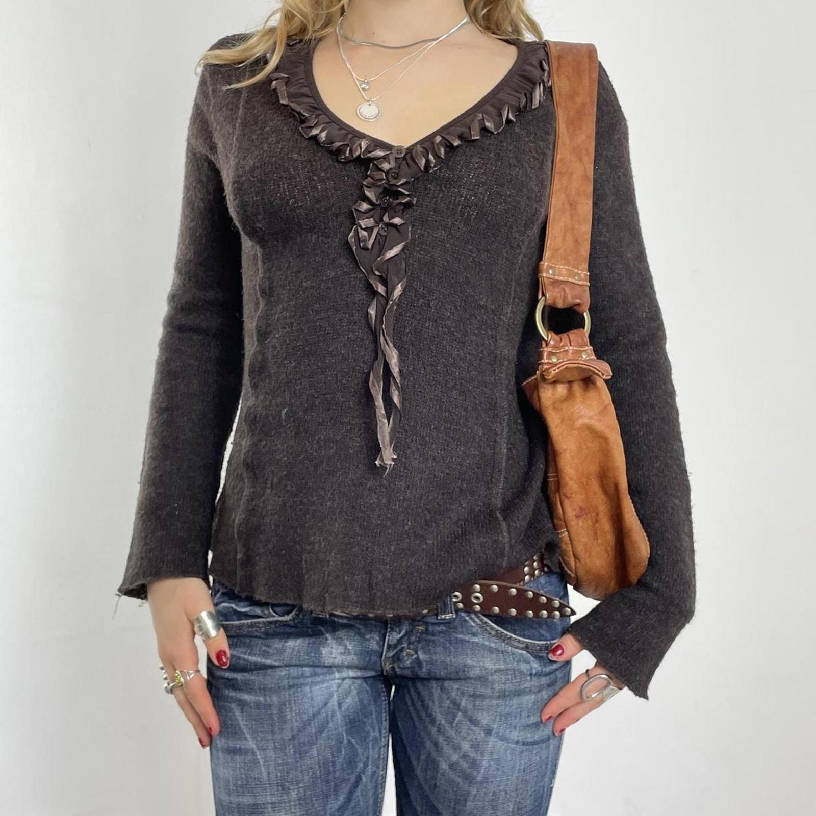 Vintage brown knitted long sleeve top with frill lace hem details