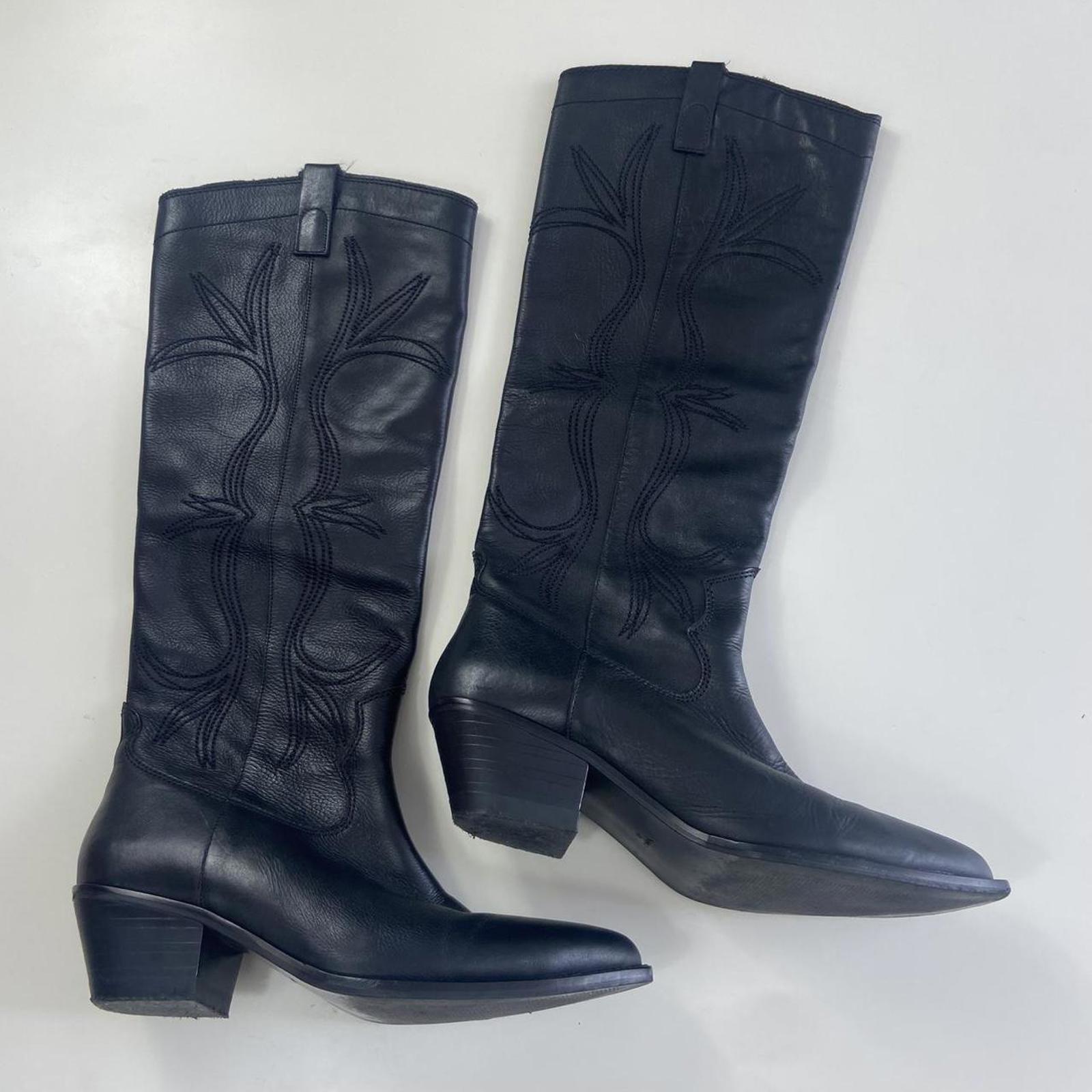 Vintage black patterned cowboy boots