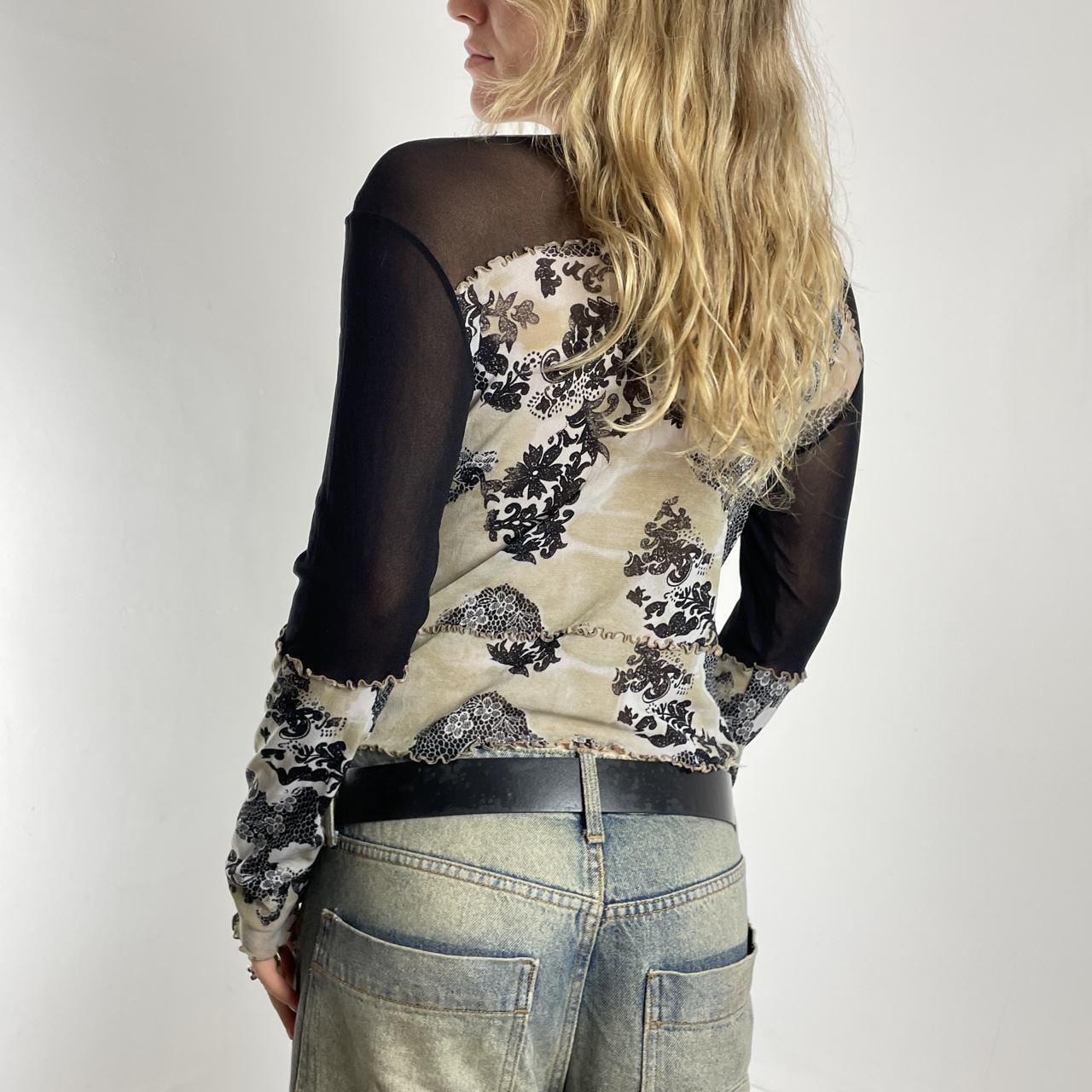 Mesh grey/bluish patterned boat-neck top