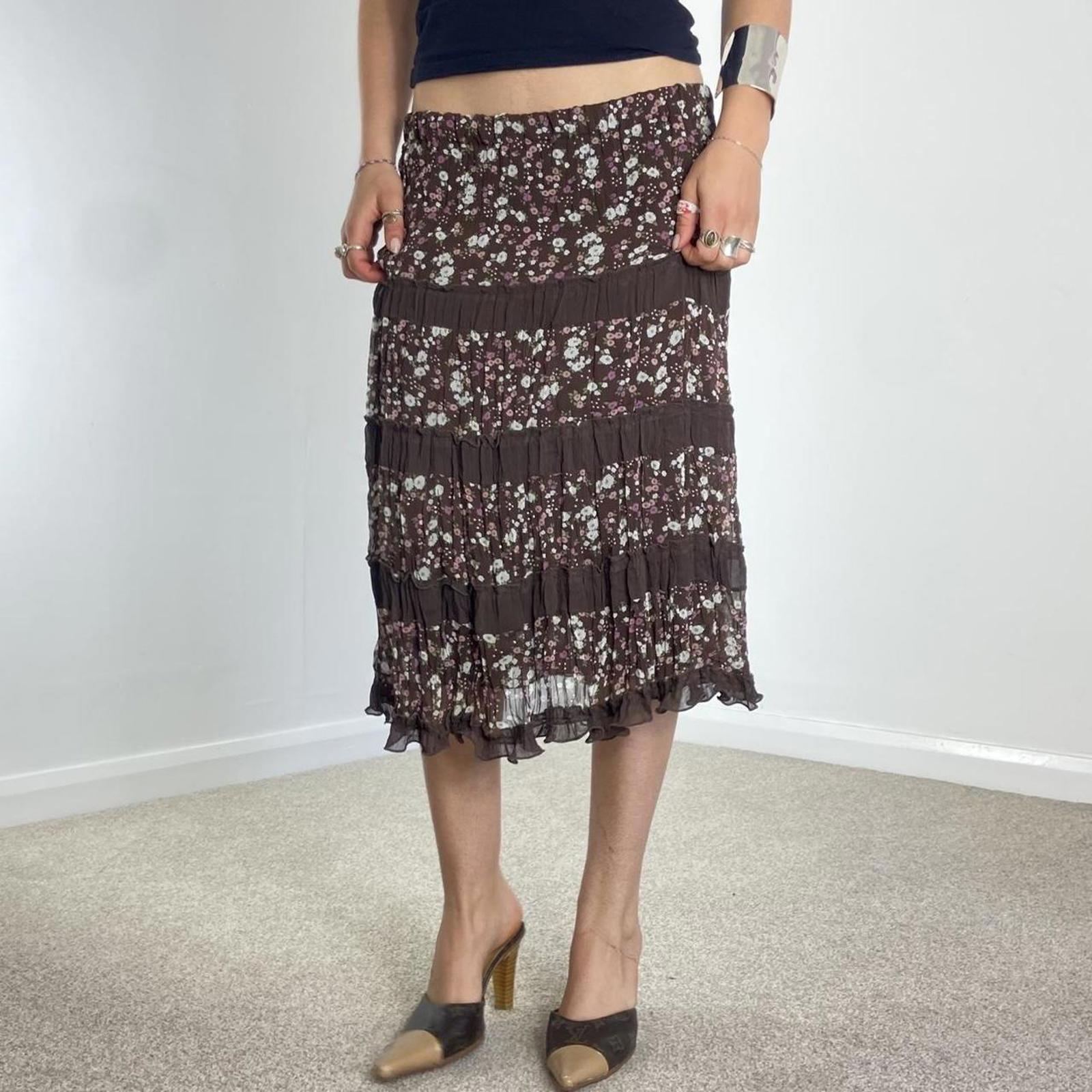 Vintage brown floral tiered midi skirt with little pink flowers and brown mesh !! SOOO prettyyyy