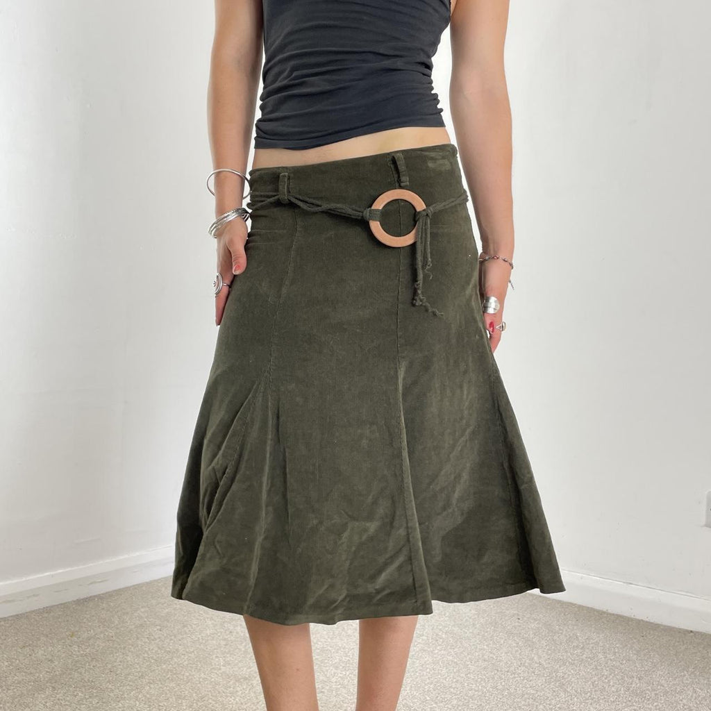 00's kahki cord midi skirt with a belt and wooden loop