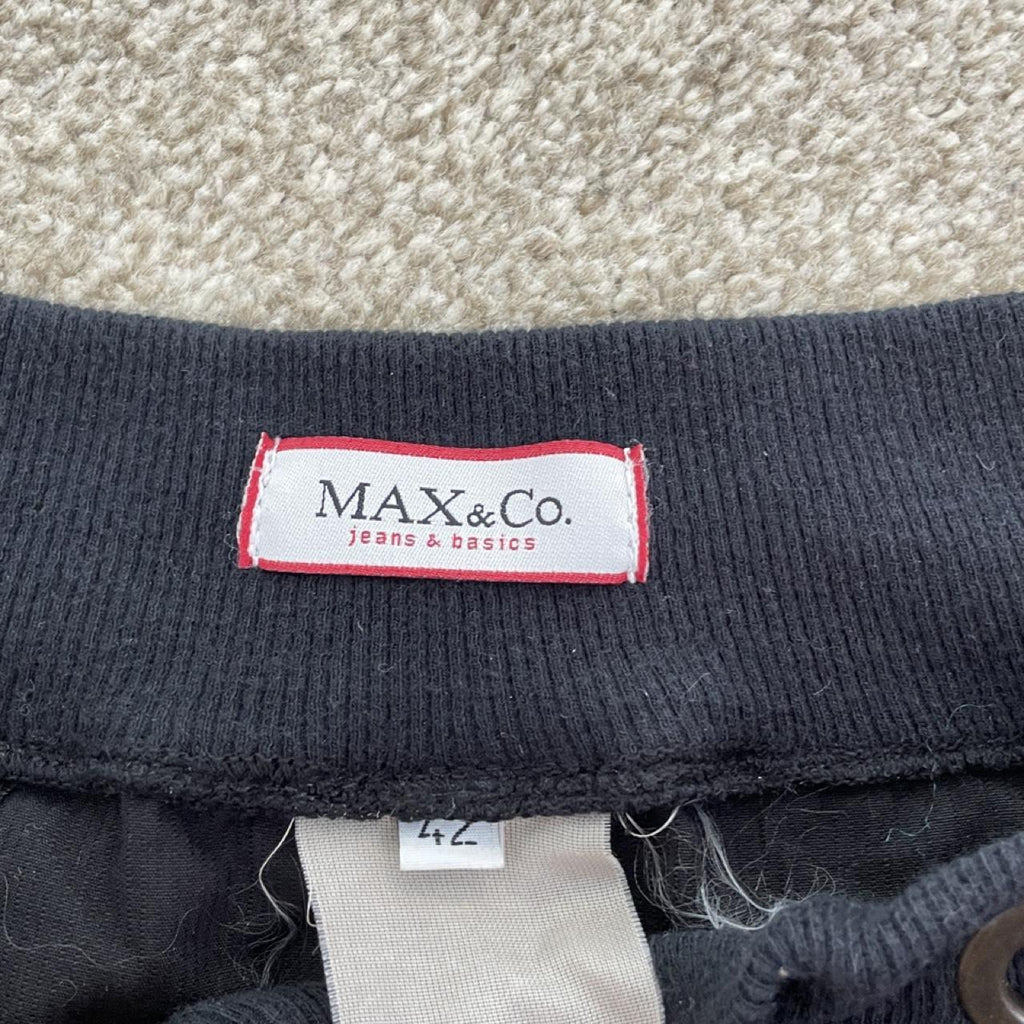 Vintage Max & Co black cargo bubble skirt with pockets