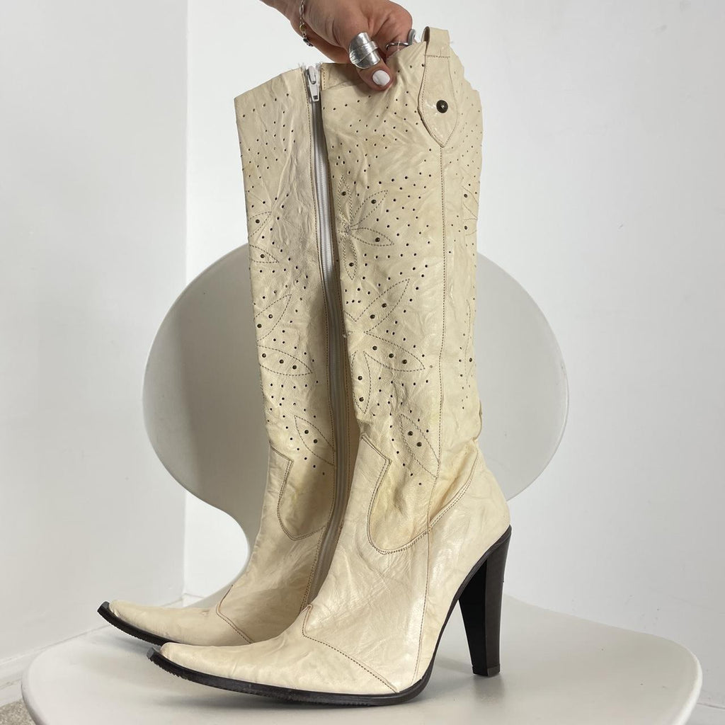Cream vintage patterned high-heeled boots