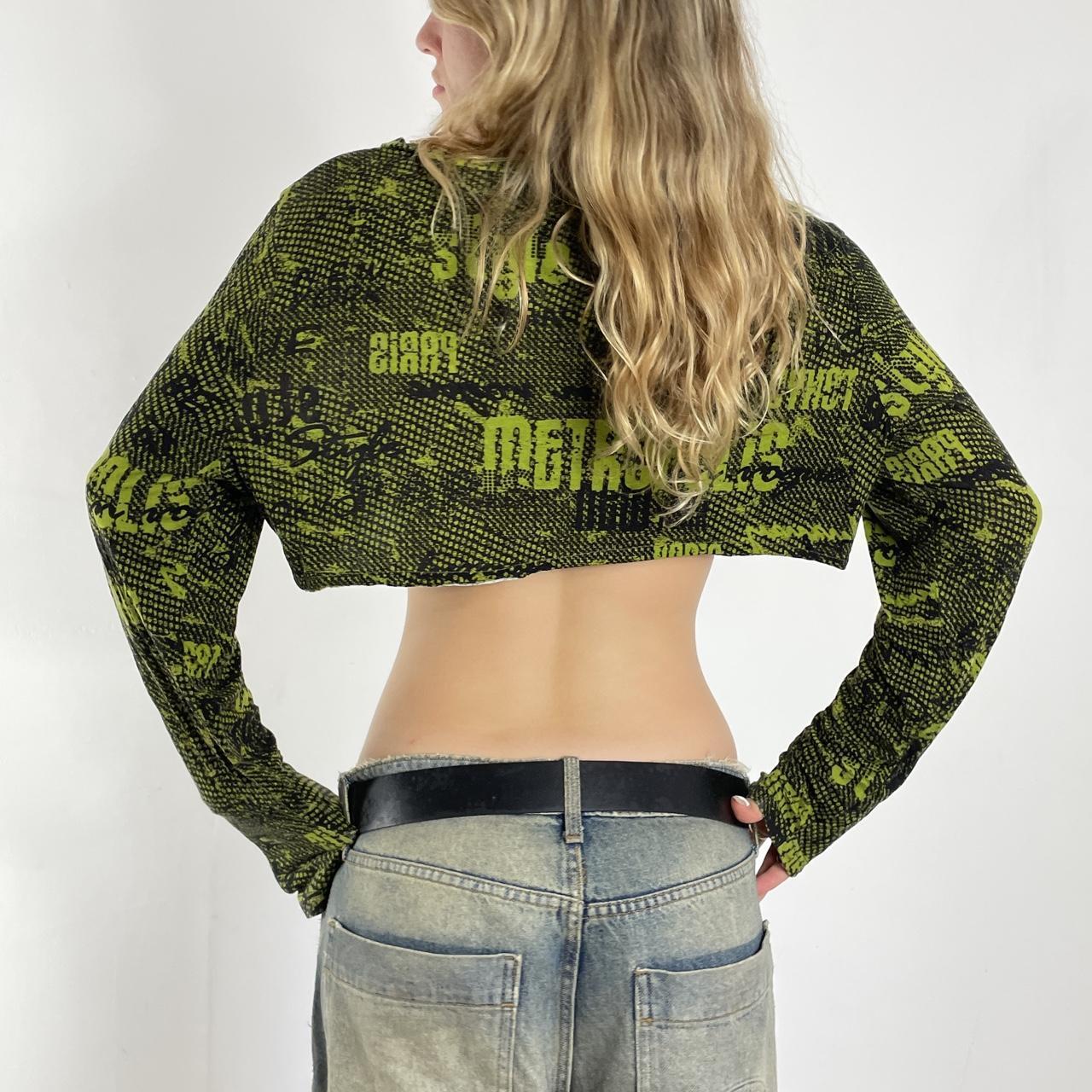 Graphic black and green cropped long sleeve