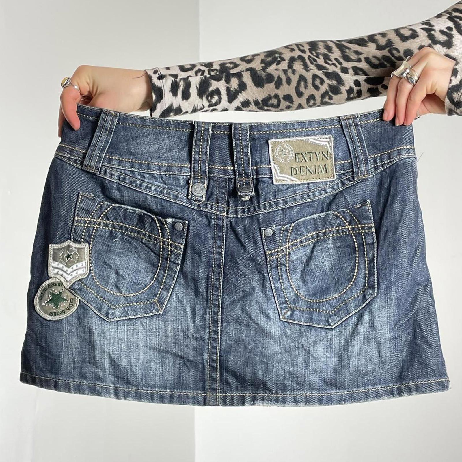 Y2K denim lowrise pleated contrastiching mini skirt with patches embroided on the back