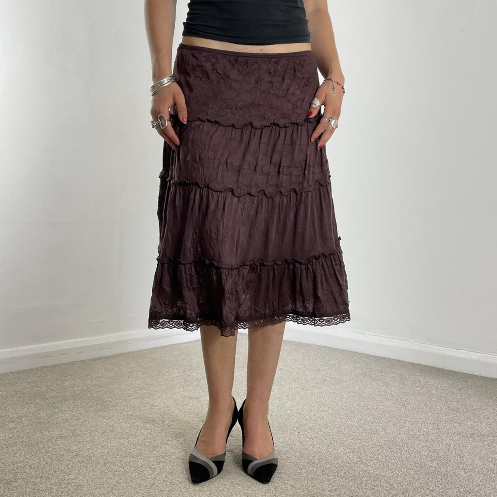 00's brown teird midi skirt with lace trimming