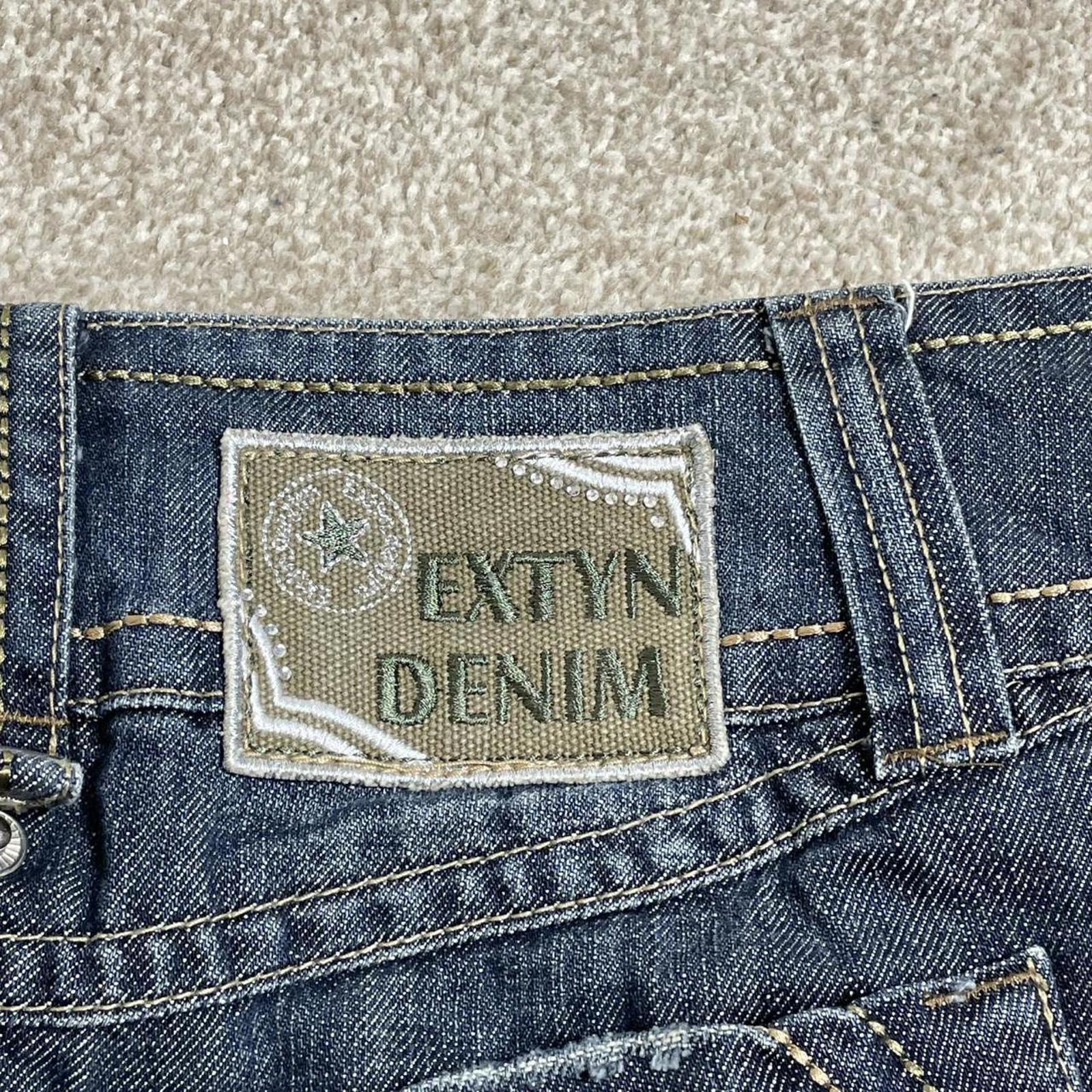 Y2K denim lowrise pleated contrastiching mini skirt with patches embroided on the back