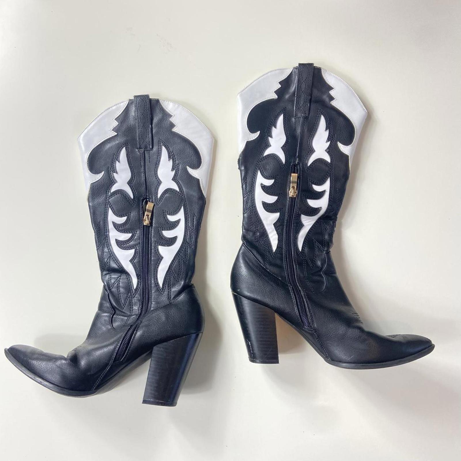 Insane black and white cow girl heeled boots!