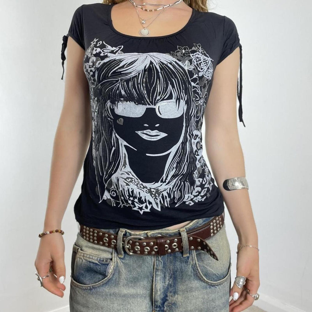 Graphic black and white Y2K cut out/slashed tee
