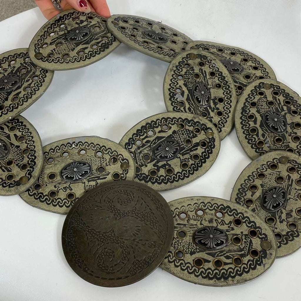 00's kahki grey printed patterened studded disk belt with engravings