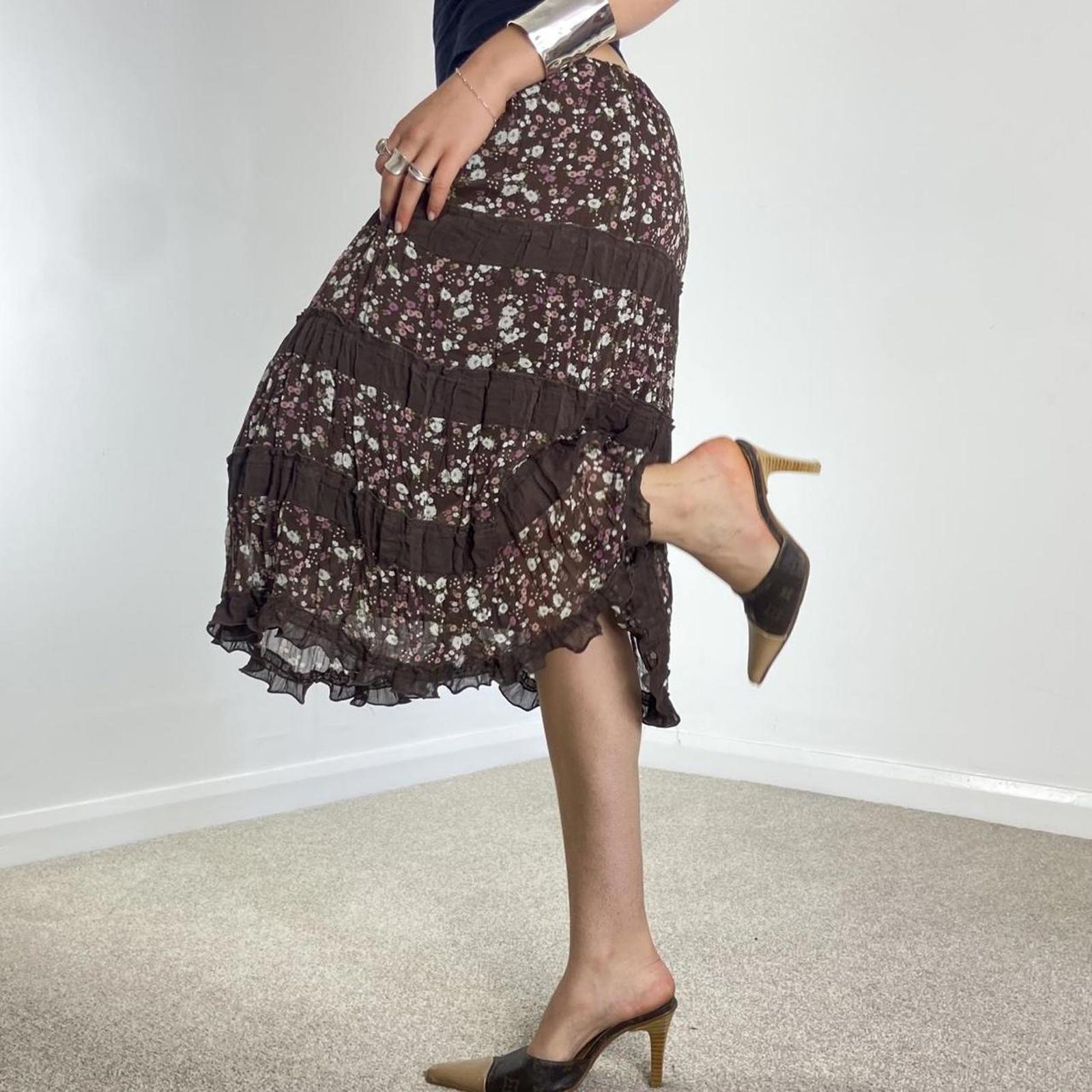 Vintage brown floral tiered midi skirt with little pink flowers and brown mesh !! SOOO prettyyyy
