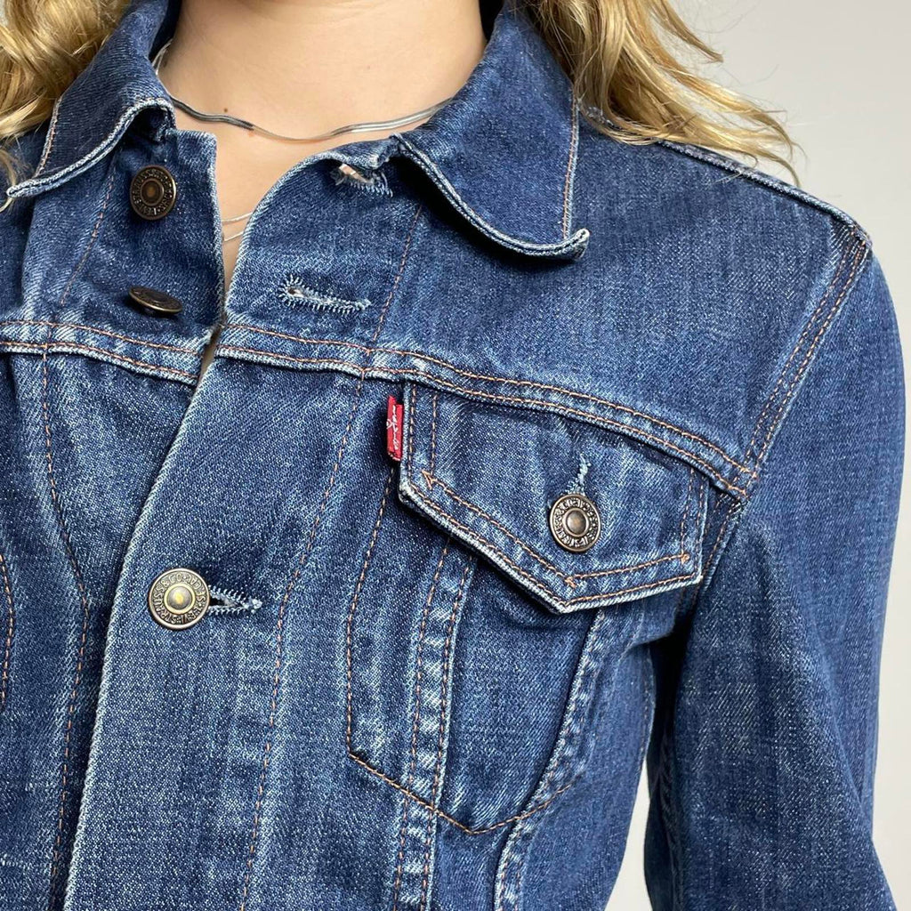 Vintage levis deep blue denim jacket