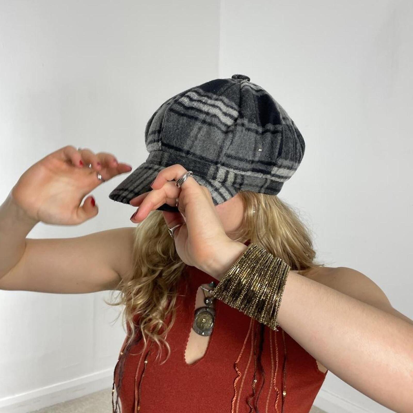 Checked grey and white flat cap hat