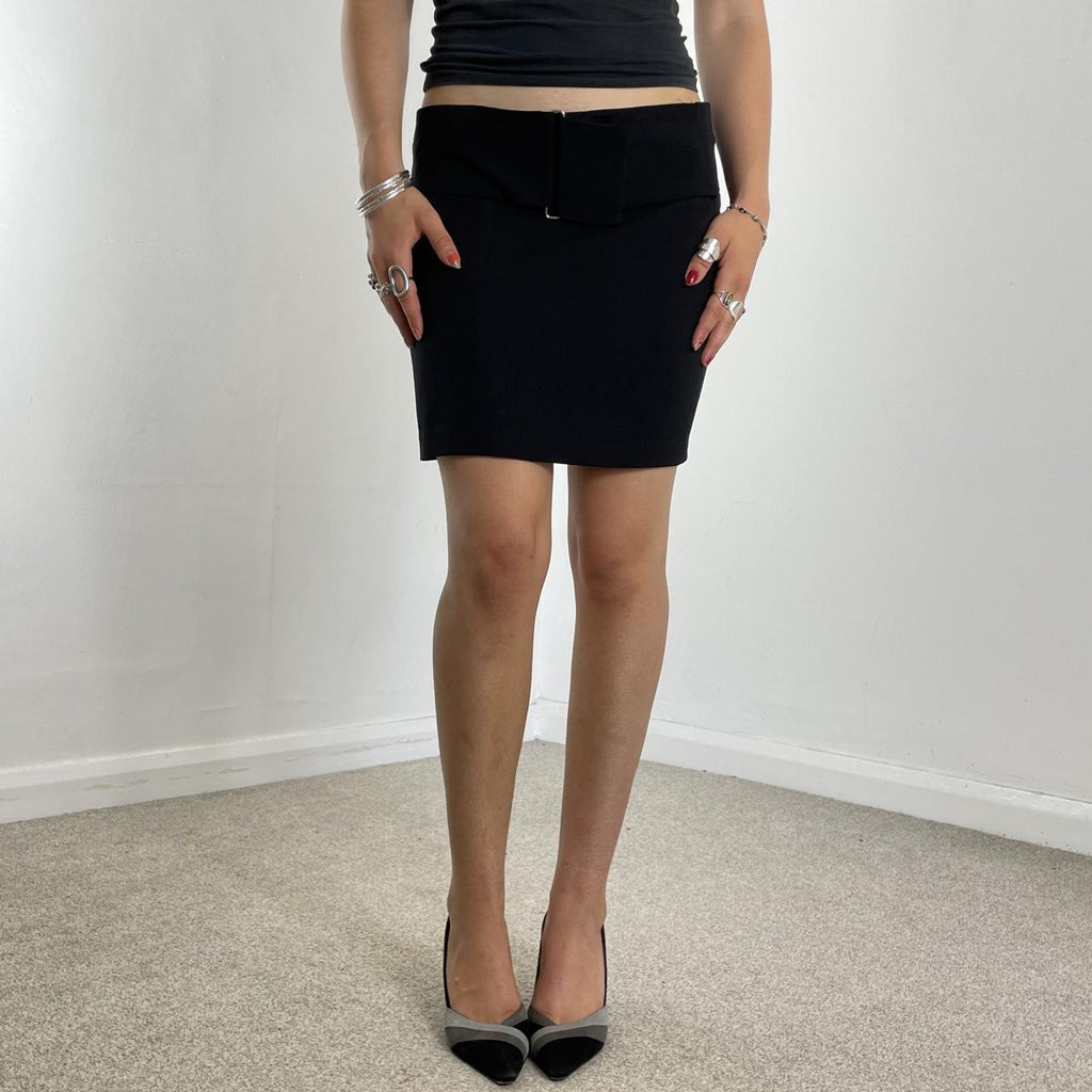 00's black officecore mini skirt with a silver buckle